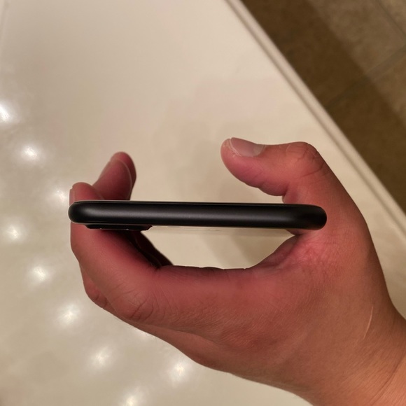 iPhone 7 Plus - Black - 256GB - Picture 9 of 14